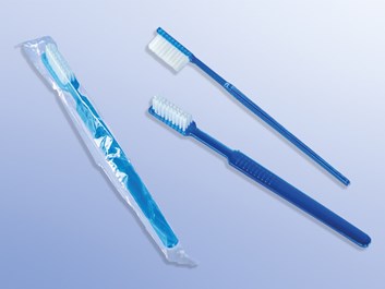 Kartáček na zuby se zubní pastou (KS)