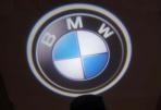 Svítící LED logo projektor BMW ze dveří na silnici, sada 2 ks
