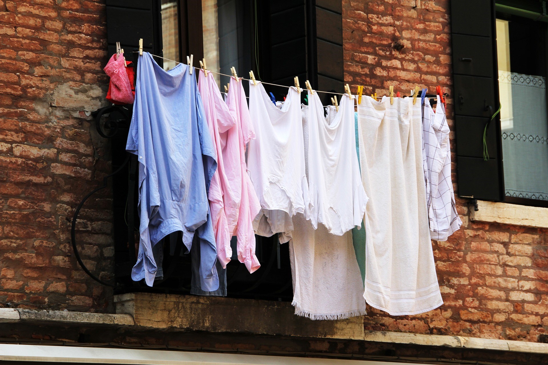 laundry-1559231_1920.jpg