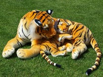 Plyšová tygřice s mláďetem