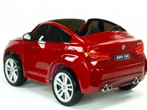 BMW X6M dvoumístné s 2,4G DO, el. brzdou, EVA koly, otvíracími dveřmi, USB, Mp3, voltmetrem, 55cm čalouněnou sedačkou JJ2168L.red