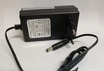 Nabíječka gelových baterií 24V/1500mA s kontrolkou