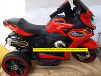 Motorka - Tricykl Dragon s mohutnými výfuky,motory 2x12V,digiplayer USB,Mp3,voltmetr,LED osvětlení , červená