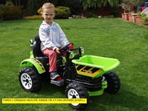 Dětský elektrický traktor Kingdom s přední vanou -  zelený