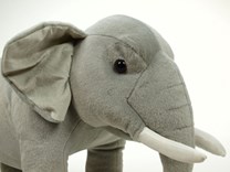 Plyšový stojící slon