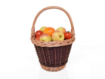 Proutěný košík na ovoce
